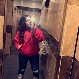 Meet your Posher, Stephanie